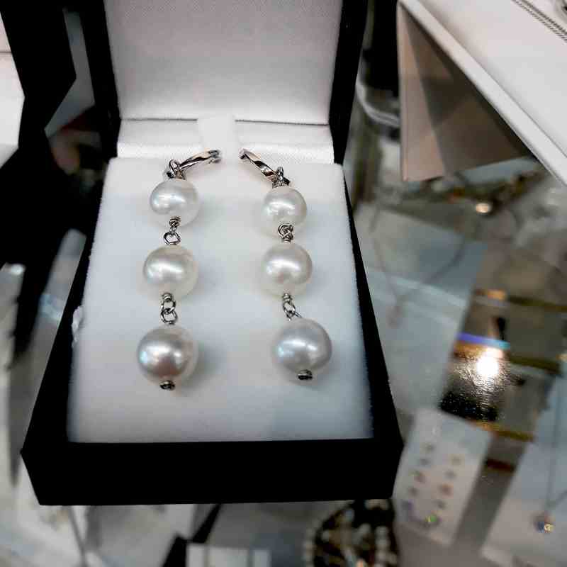 Jewellery gallery image